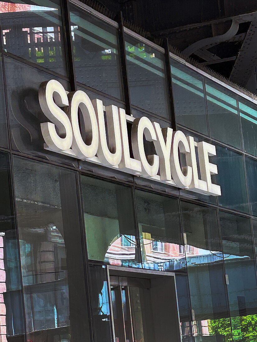  SoulCycle, Gebäudeeingang, New York City, New York, USA 