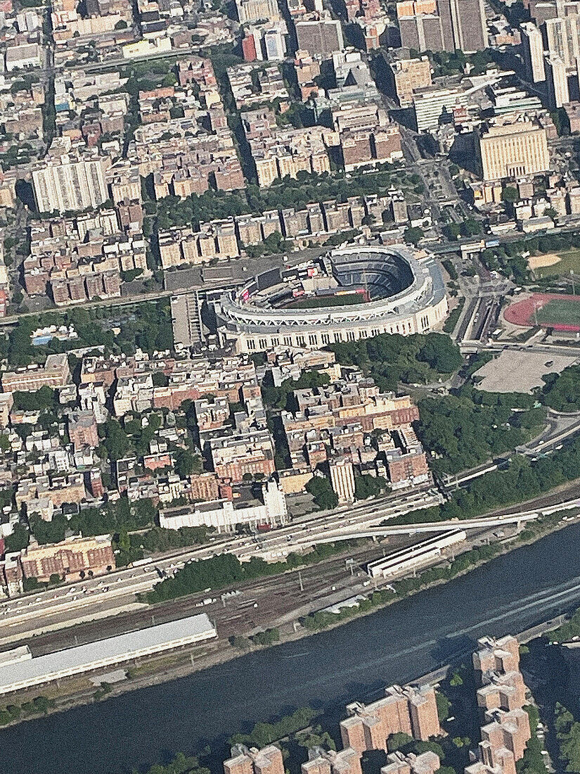  Luftaufnahme des Yankee Stadions, Bronx, New York City, New York, USA 