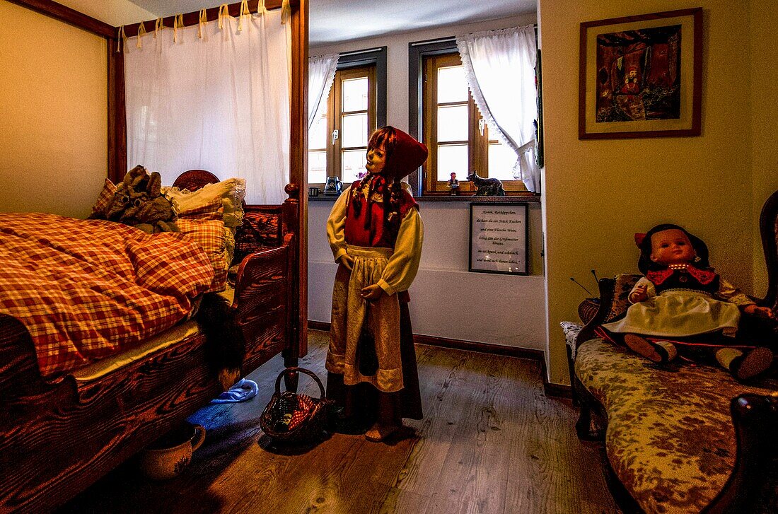  Alsfeld Fairy Tale House, Little Red Riding Hood Room, Alsfeld, Hesse, Germany 