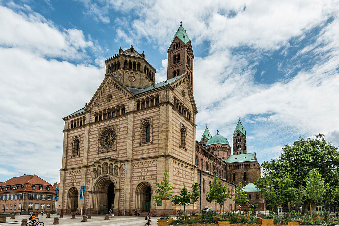  Imperial Cathedral, Cathedral of St. Mary and St. Stephen, UNESCO World Heritage Site, Speyer, Rhine, Rhineland-Palatinate, Germany 