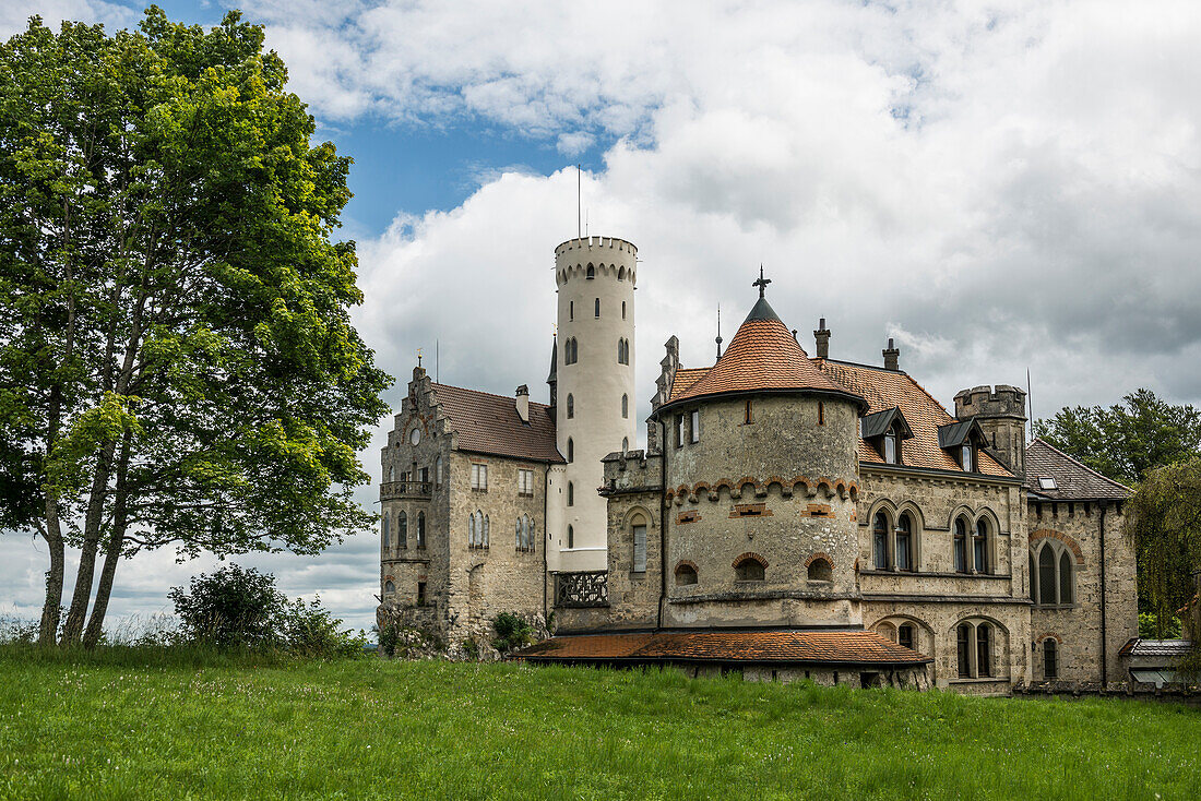  Lichtenstein Castle, Honau, Swabian Alb, Baden-Württemberg, Germany 