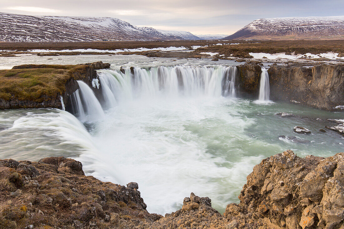  Godafoss is a waterfall on the river Skjalfandafljot in northeastern Iceland, Iceland 