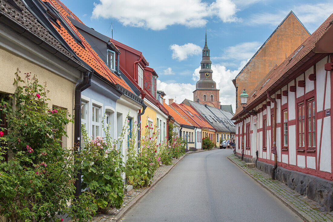  St. Mary&#39;s Church and historic houses, Ystad, Skane, Sweden 