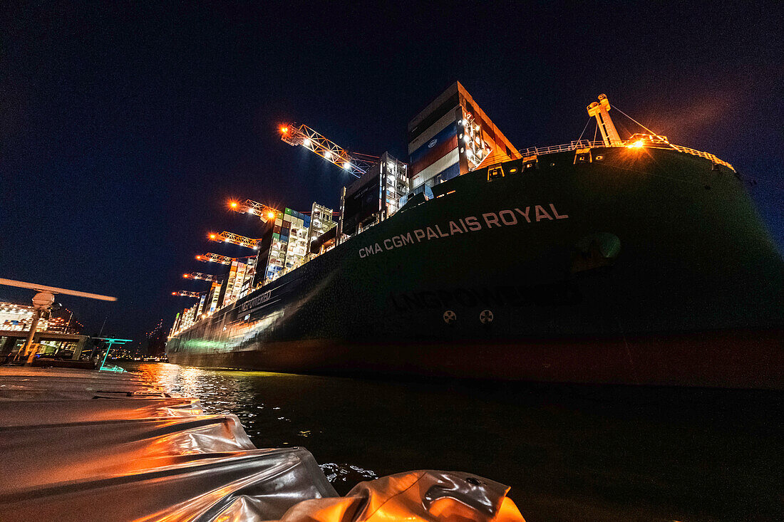  Container ship at night on the Elbe, Port of Hamburg, Hamburg, Northern Germany, Germany 