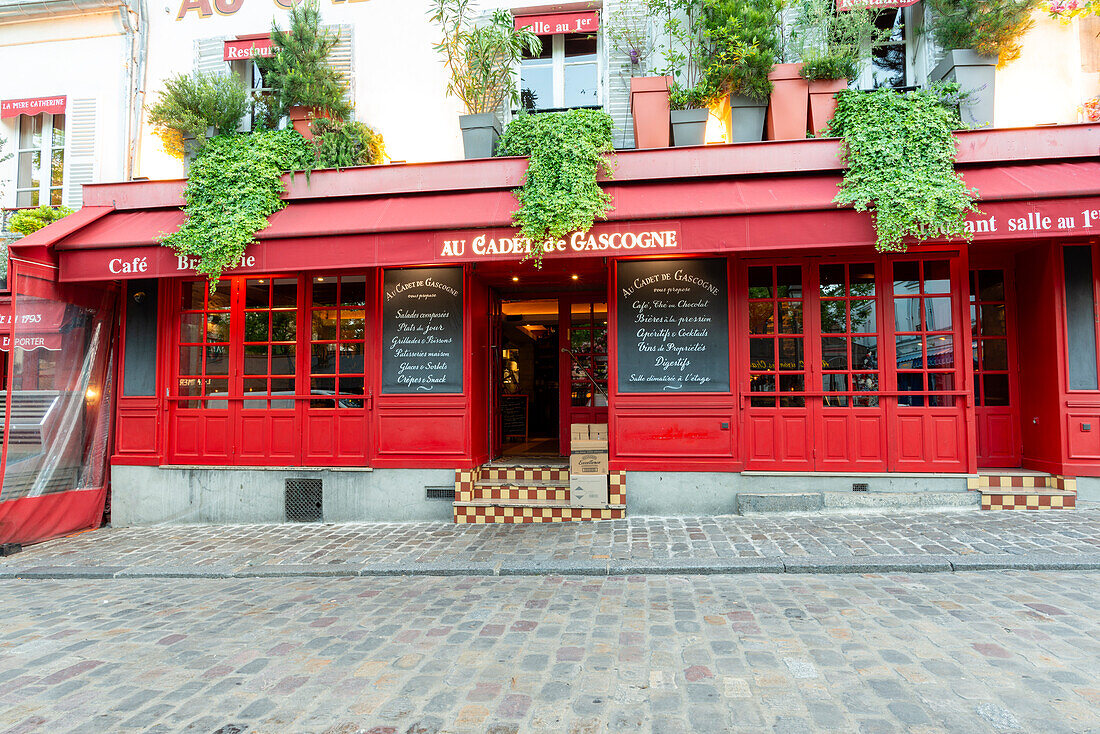  Restaurant, Montmartre, Paris, Île-de-France region, France, Europe 