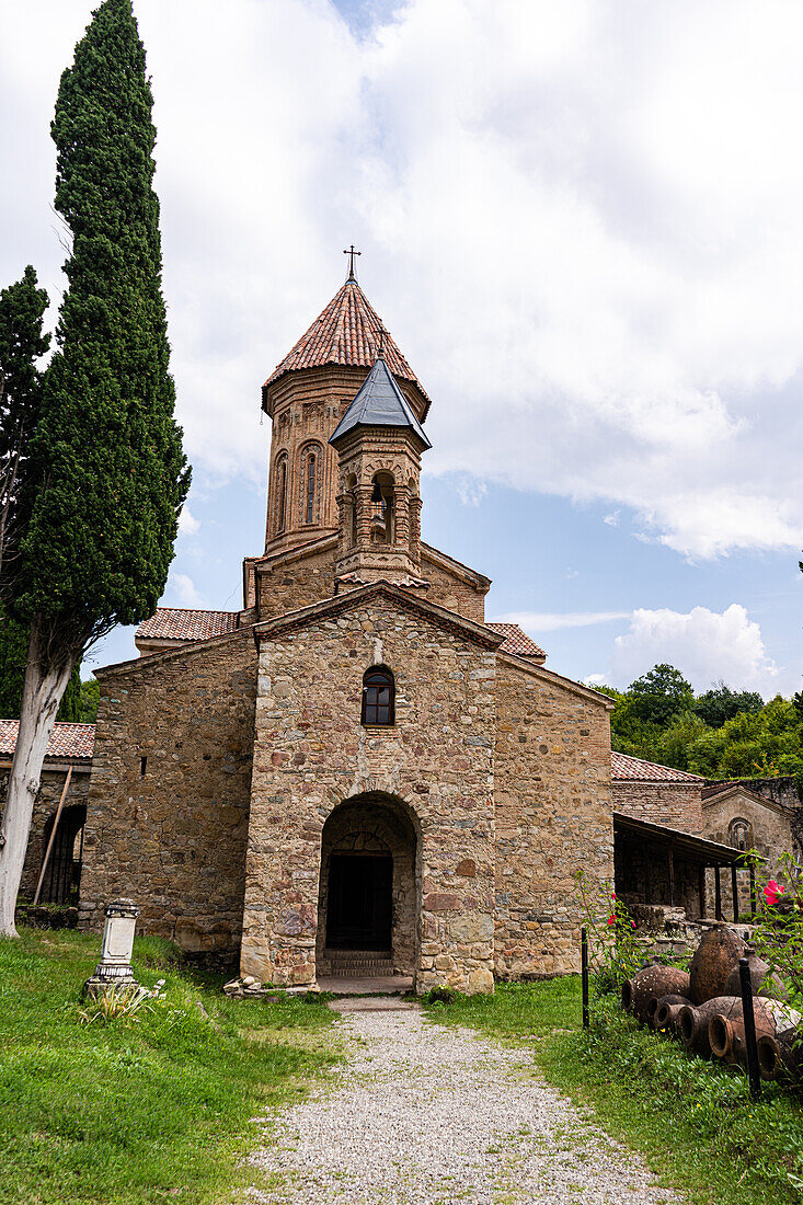 Kirche im Ikalto-Kloster auf dem Gelände der mittelalterlichen Ikalto-Akademie, einem Bildungszentrum der Kaukasusregion im Mittelalter, Georgien