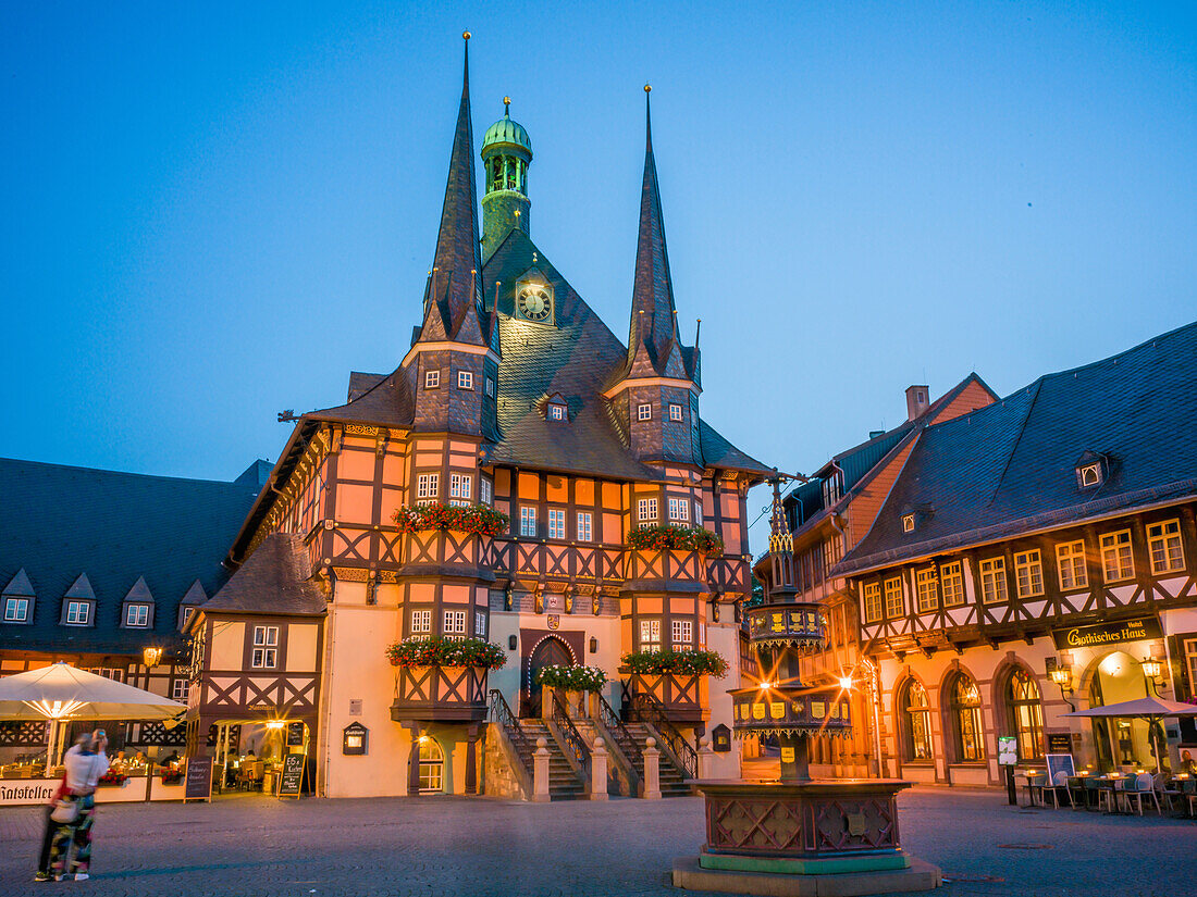  Wernigerode town hall at night, Wernigerode, Harz, Saxony-Anhalt, Central Germany, Germany, Europe 