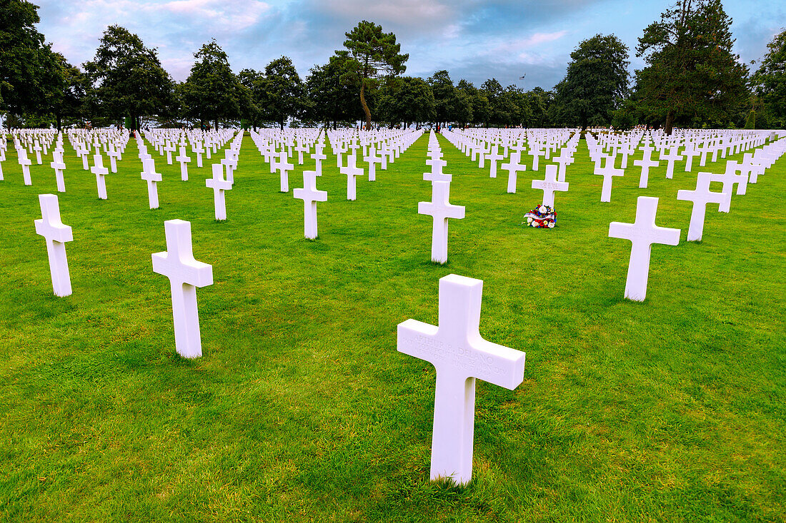  Saint-Laurent American Cemetery (Cimitière Americain, Cimitiere Americain, Normandy American Cemetery) in Colleville-sur-Mer on Omaha Beach on the Côte de Nacre (Cote de Nacre, Mother of Pearl Coast, landing beaches) in the Calvados department in the Normandy region of France 