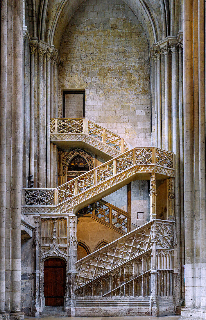  Escalier des Libraire in the booksellers&#39; courtyard of the Cathédrale Notre-Dame in Rouen in the Seine-Maritime department in the Normandy region of France 