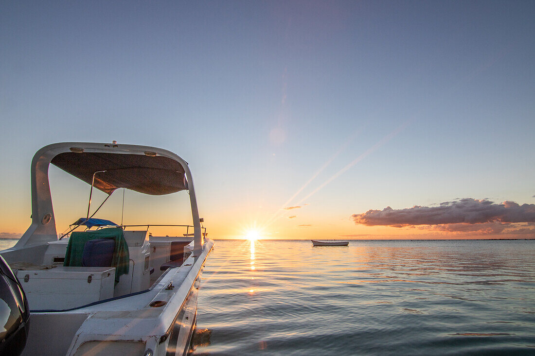  Flic en Flac, sunset on the sandy beach, view of the Indian Ocean, Mauritius, Africa 