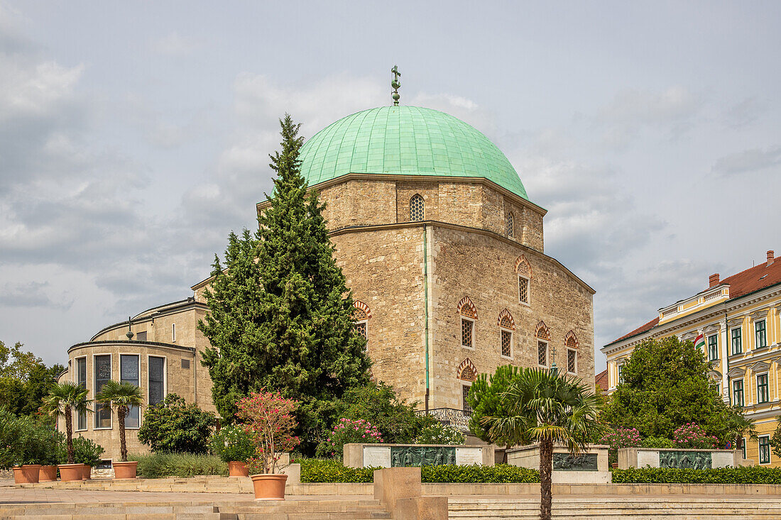 Moschee Gazi Khassim im Stadtzentrum, Altstadt, Pécs, Südtransdanubien (Dél-Dunántúl), Ungarn