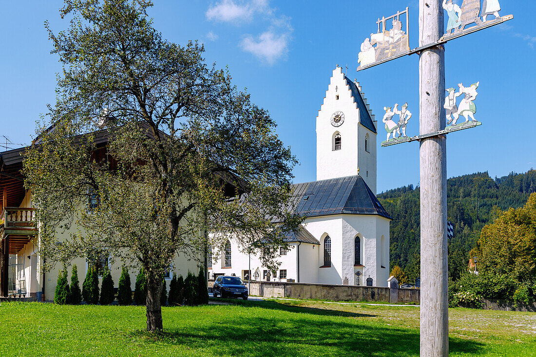  Roßholzen with Maypole and Church of St. Bartholomäus at Samerberg in Chiemgau in Upper Bavaria in Germany 