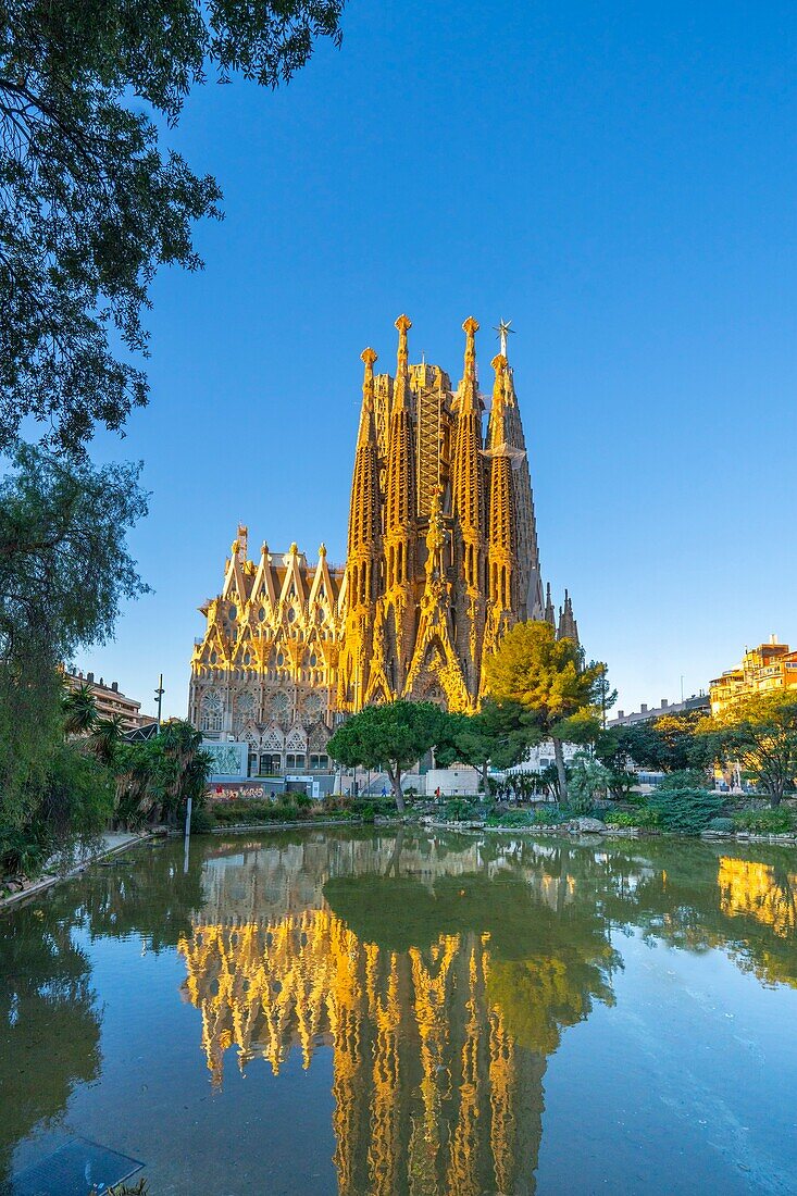  Antoni Gaudi, Sagrada Familia, Barcelona, Katalonien, Spanien 