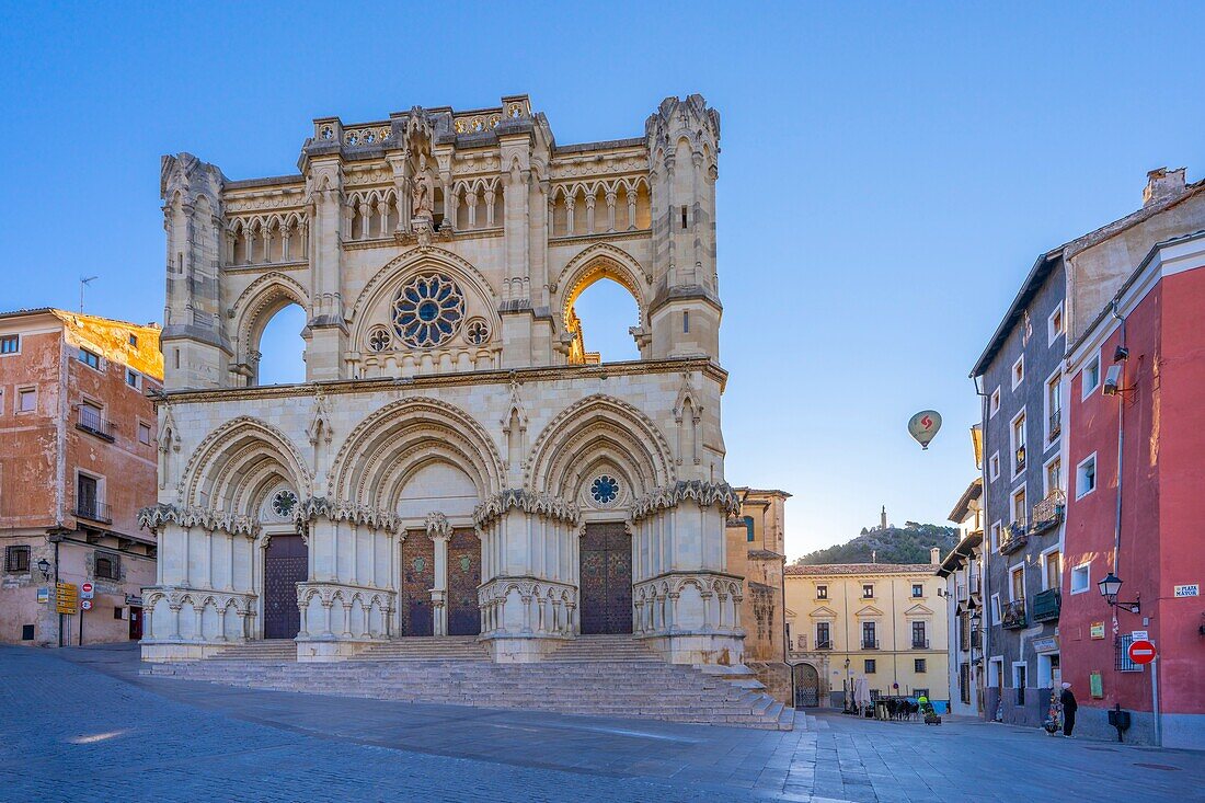  Die Kathedrale Santa Maria und San Giuliano, Cuenca, Kastilien-La Mancha, Spanien 