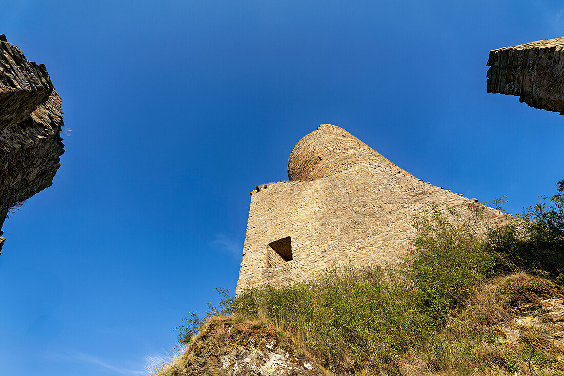 Auf der Löwenburg in Monreal, Landkreis Mayen-Koblenz, Rheinland-Pfalz, Deutschland