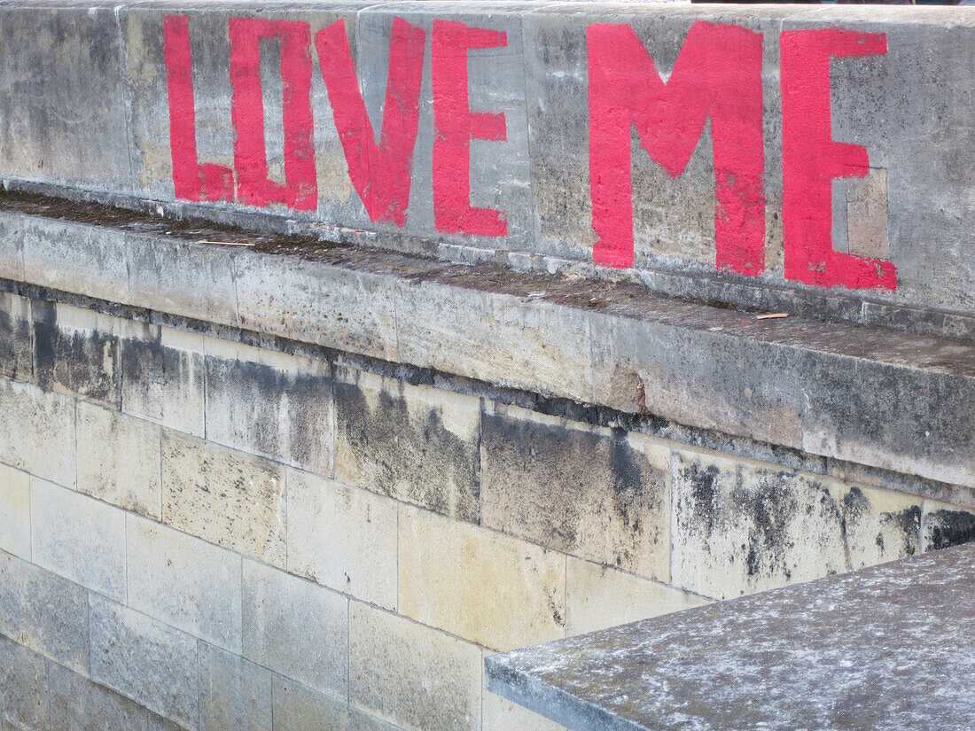  love me, Paris, France 