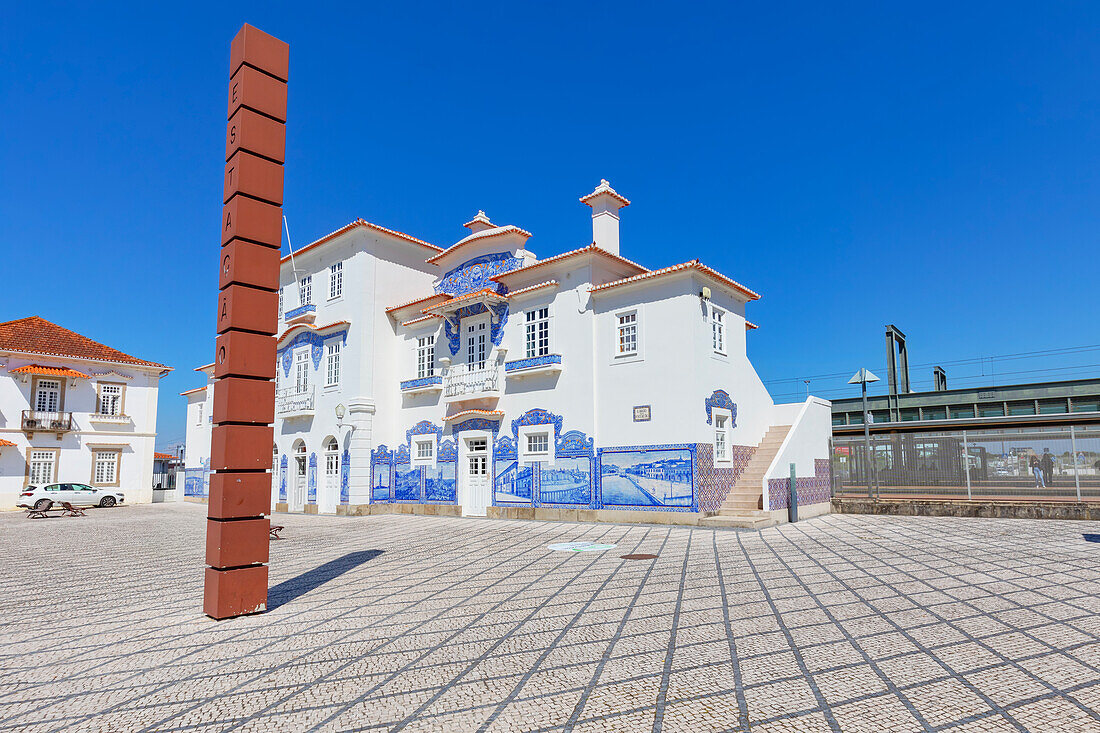  Altes Bahnhofsgebäude von Aveiro, Aveiro, Portugal 