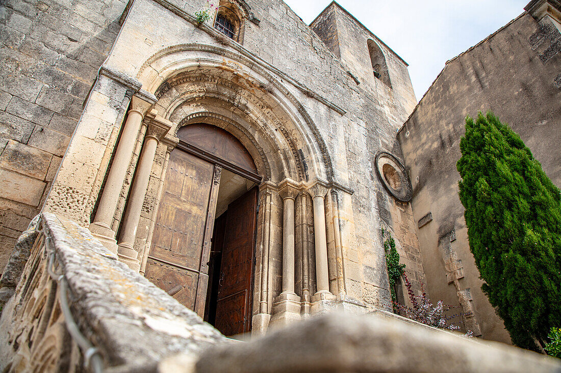 Katholische Kirche Saint Vincent, Les Baux de Provence, Provence-Alpes-Côte d’Azur, Frankreich