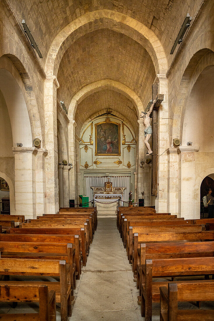 Kirche in der Altstadt von Roussillon, Département Vaucluse, Provence-Alpes-Côte d’Azur, Frankreich