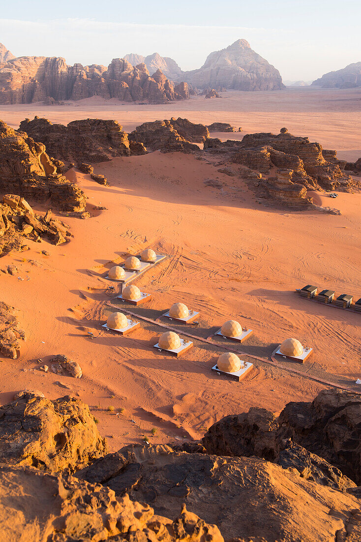  Bubble-Zelt-Camp im Wadi Rum, UNESCO-Weltkulturerbe, Jordanien, Naher Osten, südliche Levante, Westasien 