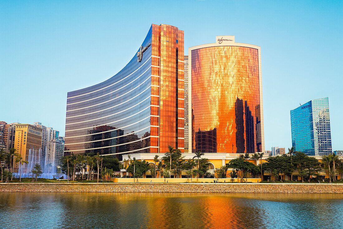 Exterior view of the facade of the Wynn Macau, a luxury hotel and casino. Macau, China.