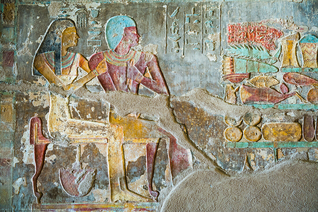 Painted engravings in the tomb of Renni, El Kab necropolis on the east bank of the Nile, Egypt, Northeast Africa