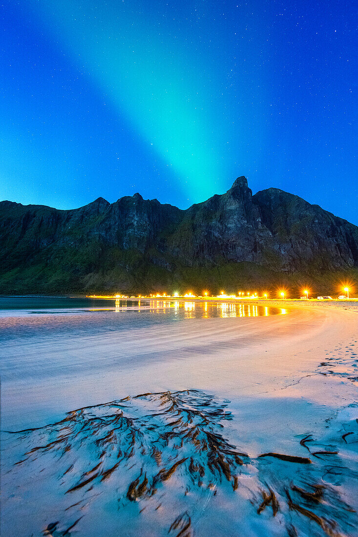 Sommer, Strand, Sandstrand, Berge, Fjord, Nordlichter, Ersfjord, Senja, Skaland, Norwegen, Europa