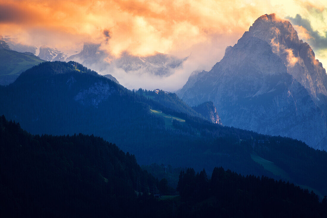 Sonnenuntergang, Berge, Gipfel, Silhouette, Wetterstein, Alpen, Bayern, Deutschland, Europa