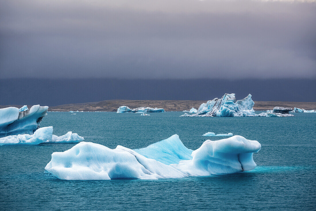  glacier, glacial lake, ice, iceberg, volcanic landscape, JÃ¶kulsarlon, mountains, Iceland, Europe 