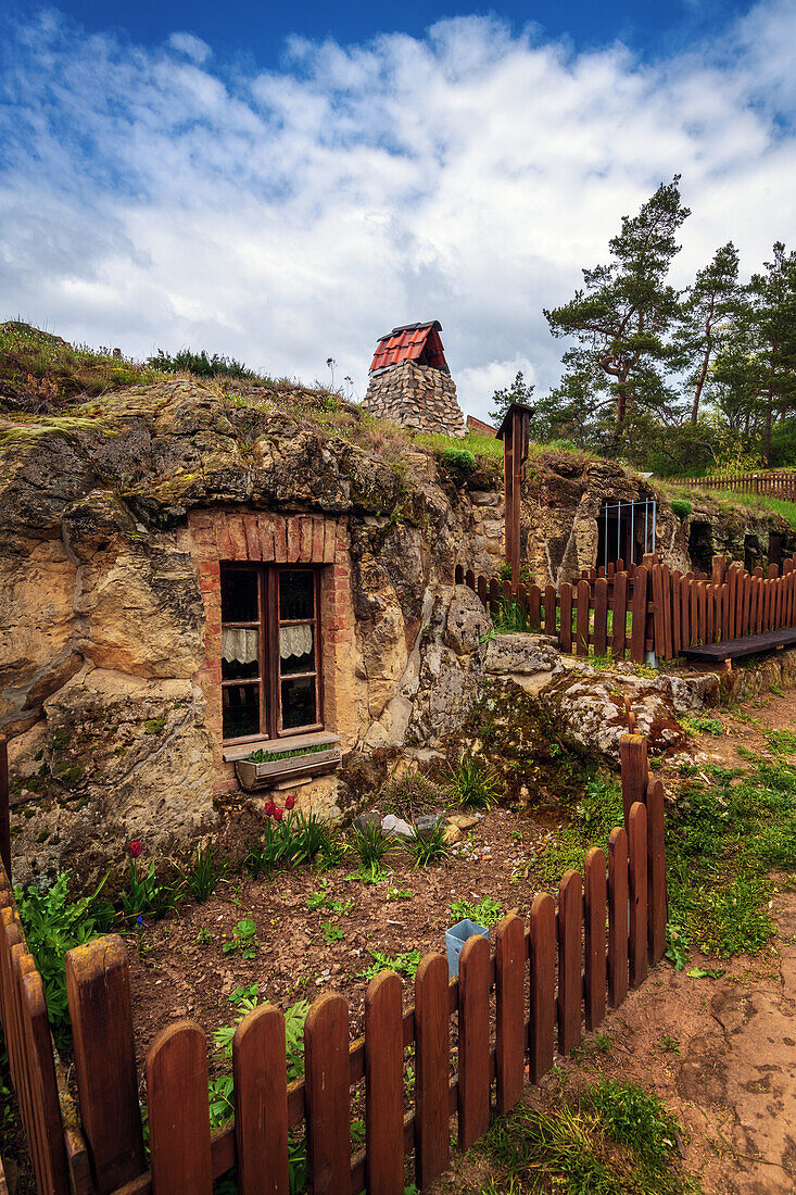  Cave dwelling, Halberstadt, Hobbit, Lord of the Rings, Legendary, Halberstadt, Harz, Saxony-Anhalt, Germany, Europe 