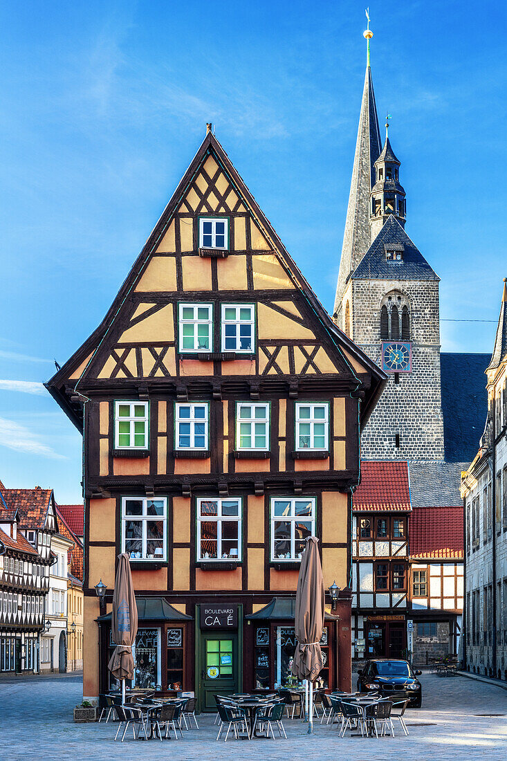  half-timbered house, Middle Ages, culture, Quedlinburg, Harz, Saxony-Anhalt, Germany, Europe 