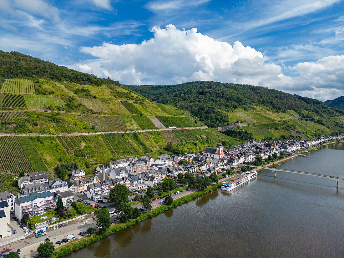  Aerial view of the river cruise ship Antonio Bellucci (Thurgau Travel) docked next to Zell on the Moselle, Zell (Mosel), Rhineland-Palatinate, Germany, Europe 