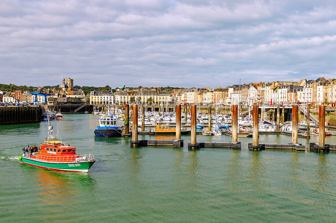  Port Plaisance harbor with coast guard boat at rising tide in Dieppe on the Alabaster Coast (Côte d&#39;Albâtre, Cote d&#39;Albatre) in the Seine-Maritime department in the Normandy region of France 