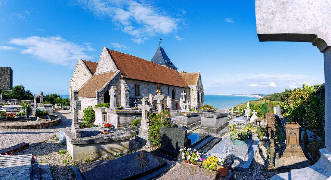  Artists&#39; cemetery Cimitière Marin with church Eglise Saint Valery (Église Saint-Valéry) in Varengeville-sur-Mer with a view of the Alabaster Coast (Côte d&#39;Albâtre, Cote d&#39;Albatre) in the Seine-Maritime department in the Normandy region of France 