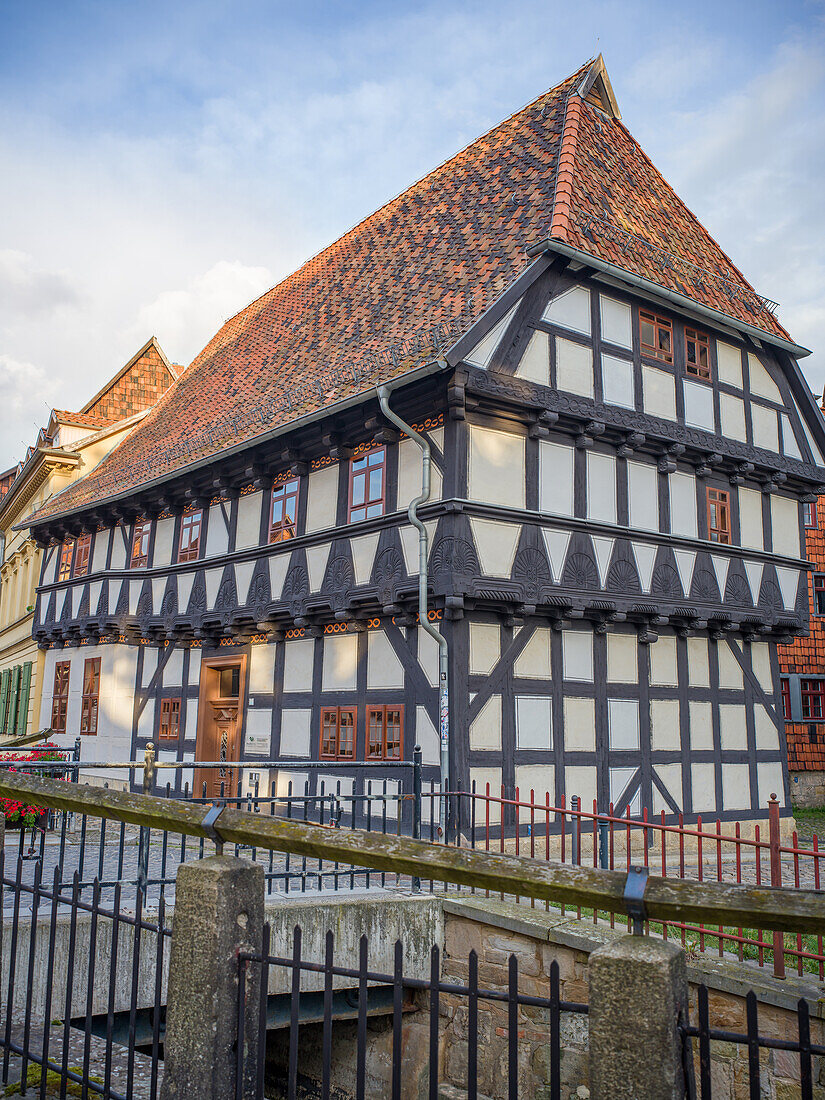  Half-timbered house in the old town, World Heritage City of Quedlinburg, Harz, Saxony-Anhalt, Central Germany, Germany, Europe 