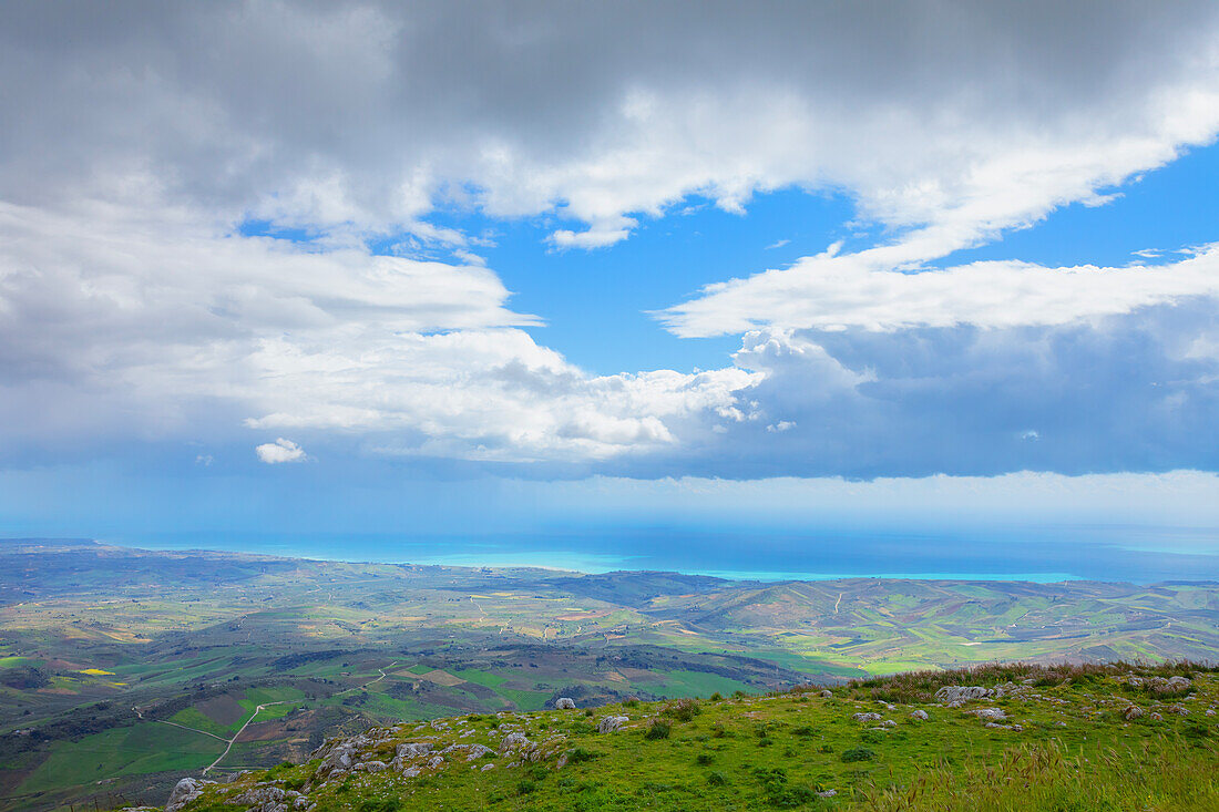  Blick auf die Küste, Sciacca, Agrigento District, Sizilien, Italien 