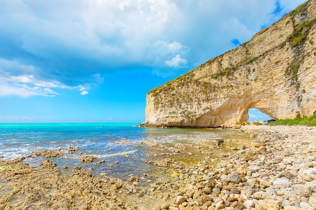  Strand in der Nähe von Terme Selinuntine, Sciacca, Bezirk Agrigento, Sizilien, Italien 