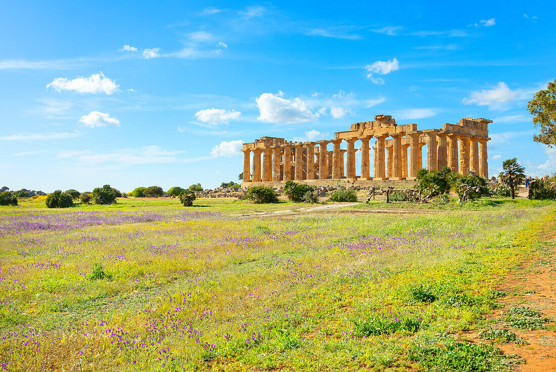  Tempel der Hera oder Tempel E, Archäologischer Park Selinunte, Selinunte, Bezirk Trapani, Sizilien, Italien 