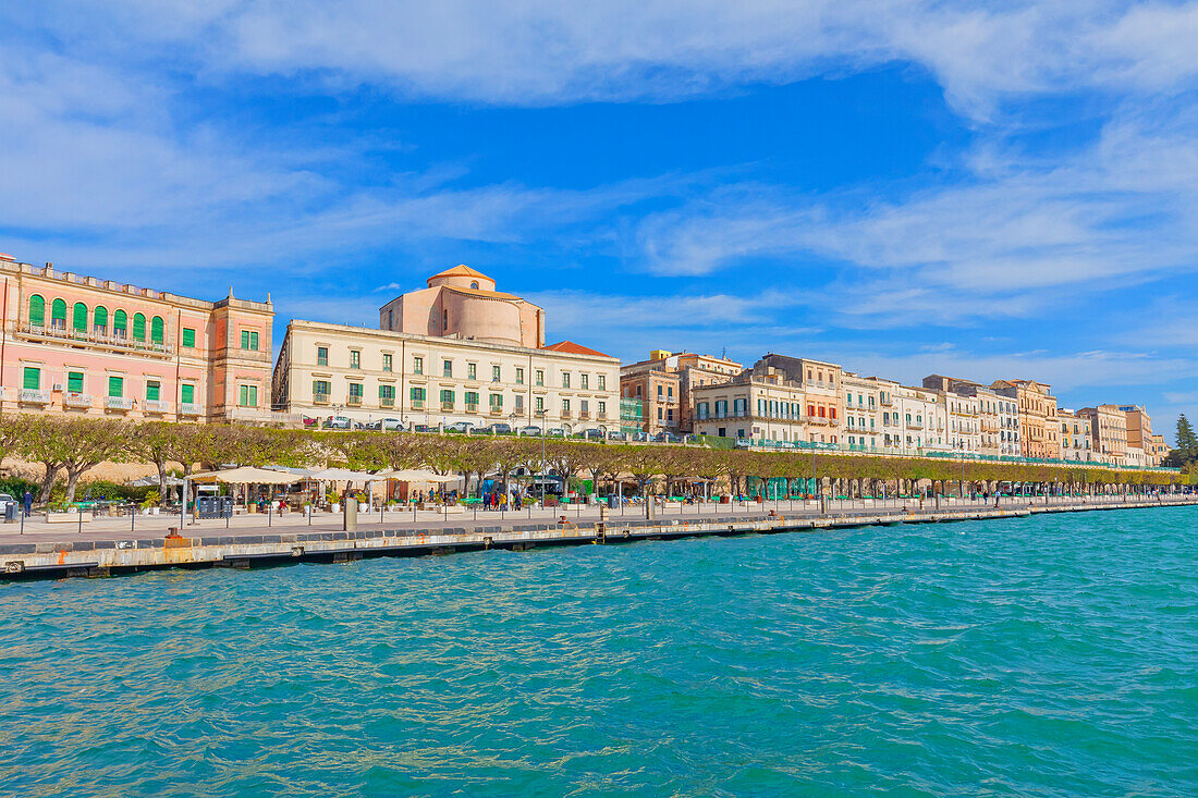 Ortygia historic district seafront, Ortygia, Syracuse, Sicily, Italy