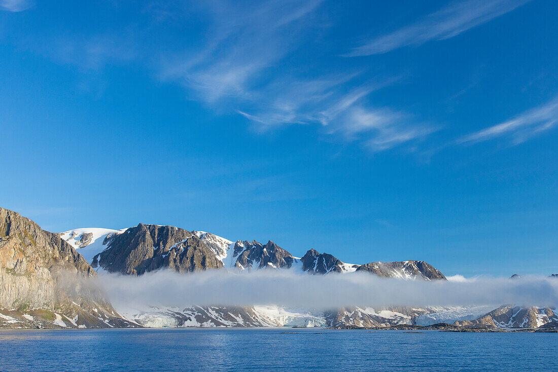  Mountain landscape in the Hamiltonbukta, Raudfjord, Spitsbergen, Norway 