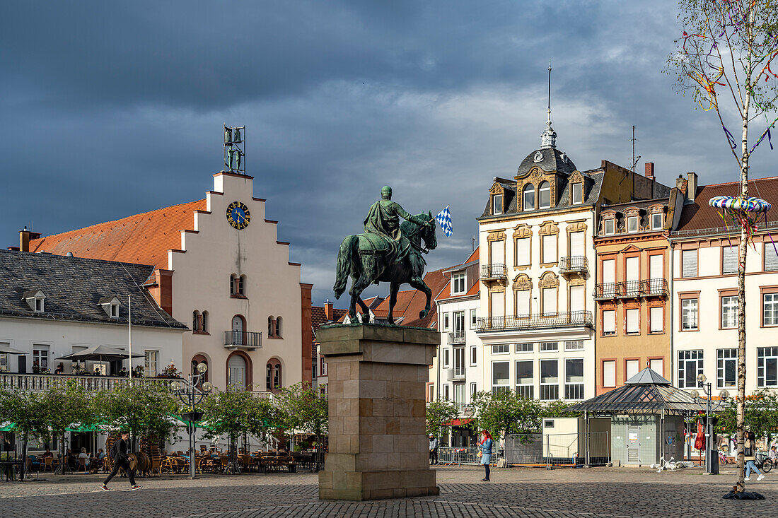  Equestrian statue of Prince Regent Luitpold on the town hall square in Landau in der Pfalz, Rhineland-Palatinate, Germany  