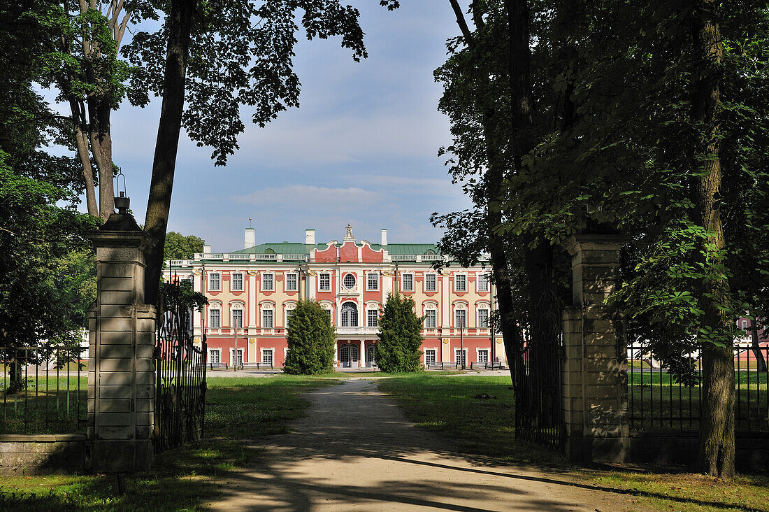  Schloss Kadriorg, erbaut von Peter dem Großen, Tallinn, Estland, Nordeuropa 