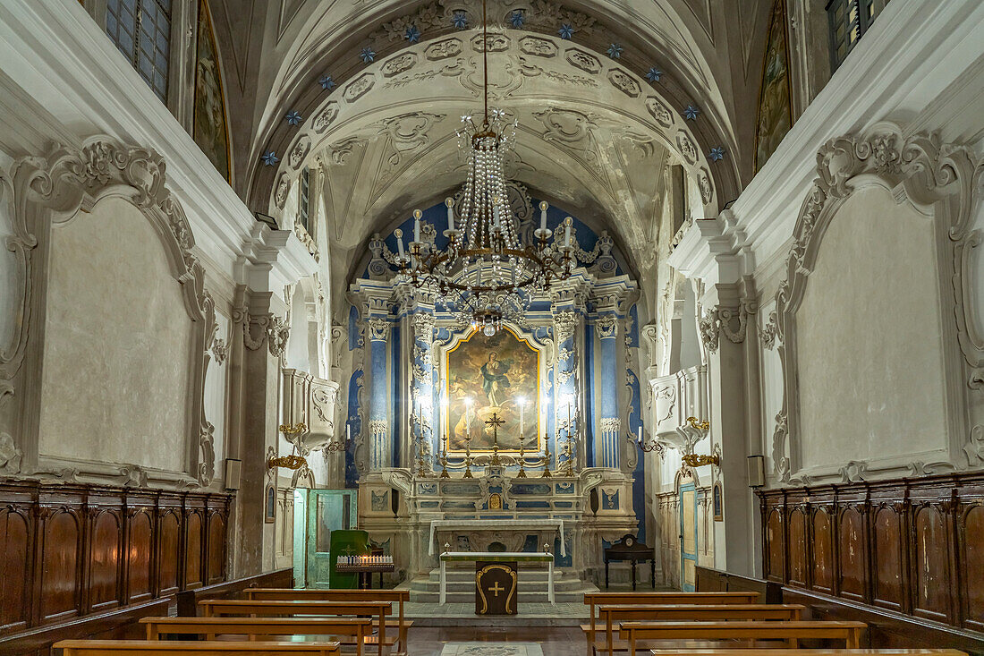 Innenraum der Kirche Oratorio della Confraternita dell’Immacolata Concezione in Gallipoli, Apulien, Italien, Europa