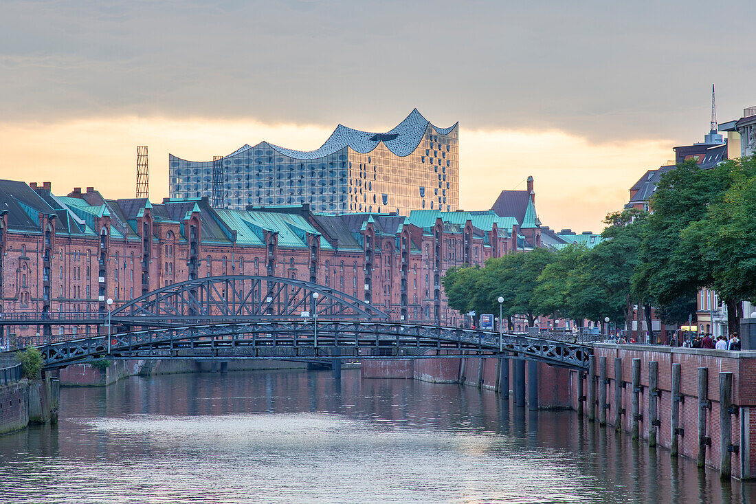  View over the Zollkanal to the Elbphilharmonie, Speicherstadt, Hanseatic City of Hamburg, Germany 