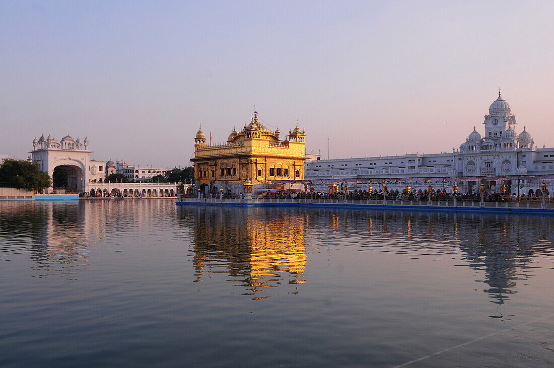  Goldener Tempel, Amritsar, Punjab, Indien, Asien 