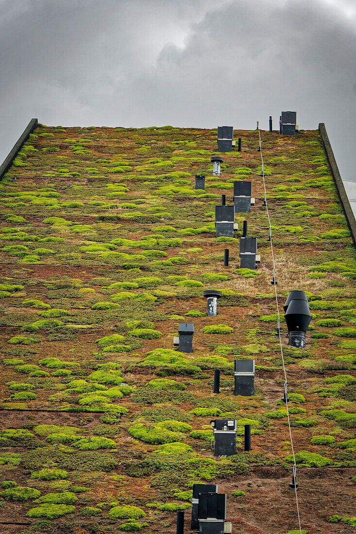  8-House, BIG House, 8-tallet, modern architecture, architect Barke Ingels, green roofs, Orestad, Amager Vest, Copenhagen, 