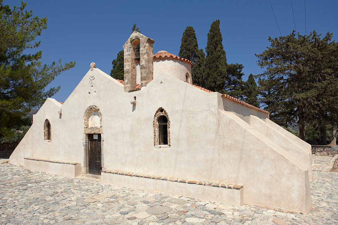  Außenansicht der Kirche Panagia Kera, einer kretischen byzantinischen Kirche in der Nähe des Dorfes Kritsa. Kreta, Griechenland. 