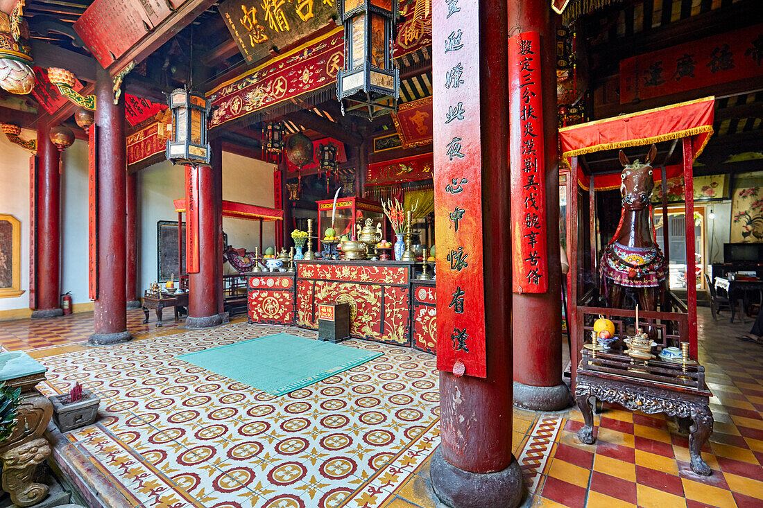 Interior view of the Quan Cong Temple. Hoi An Ancient Town, Quang Nam Province, Vietnam.