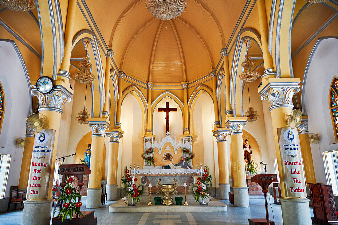  Kathedrale von Da Nang (Basilika des Heiligen Herzens Jesu), Stadt Da Nang, Vietnam. 