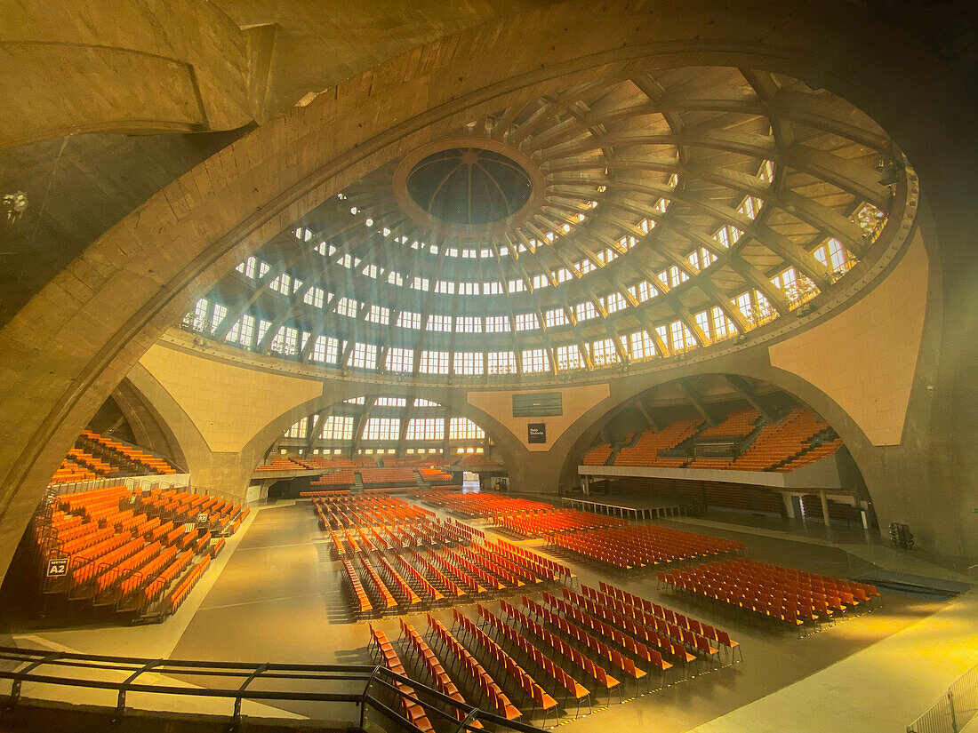 Interior, UNESCO World Heritage Site, Centennial Hall, Jahrhunderthalle, Hala Stulecia, Wroclaw, Breslau, Lower Silesia, Poland